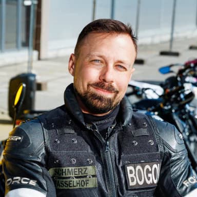 Владимир Богов